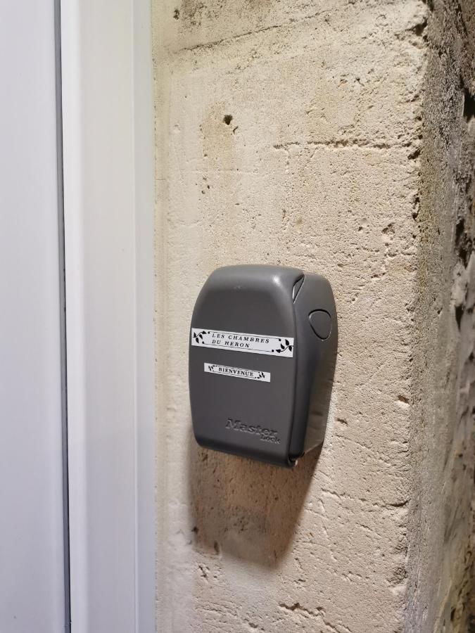 Les Chambres Du Heron Chevillon  Kültér fotó